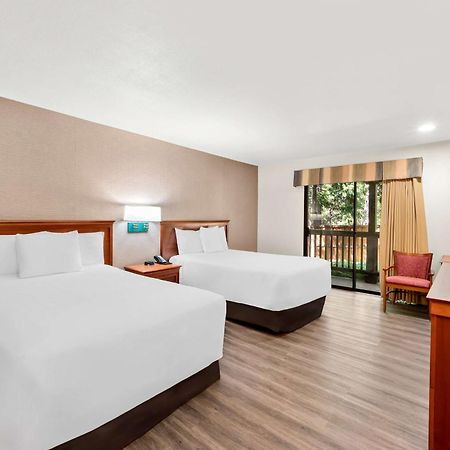 Best Western Stagecoach Inn Pollock Pines Buitenkant foto