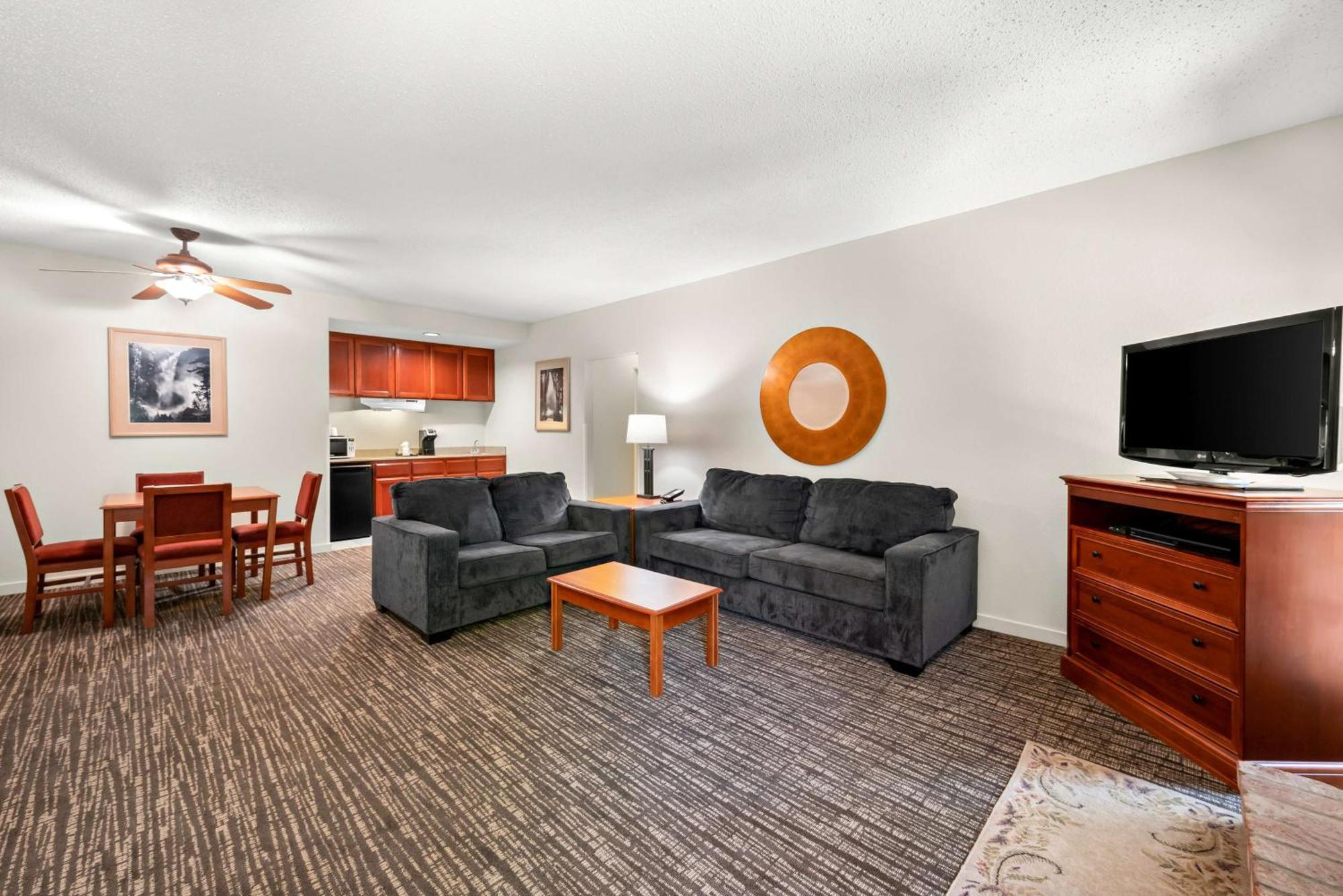 Best Western Stagecoach Inn Pollock Pines Buitenkant foto
